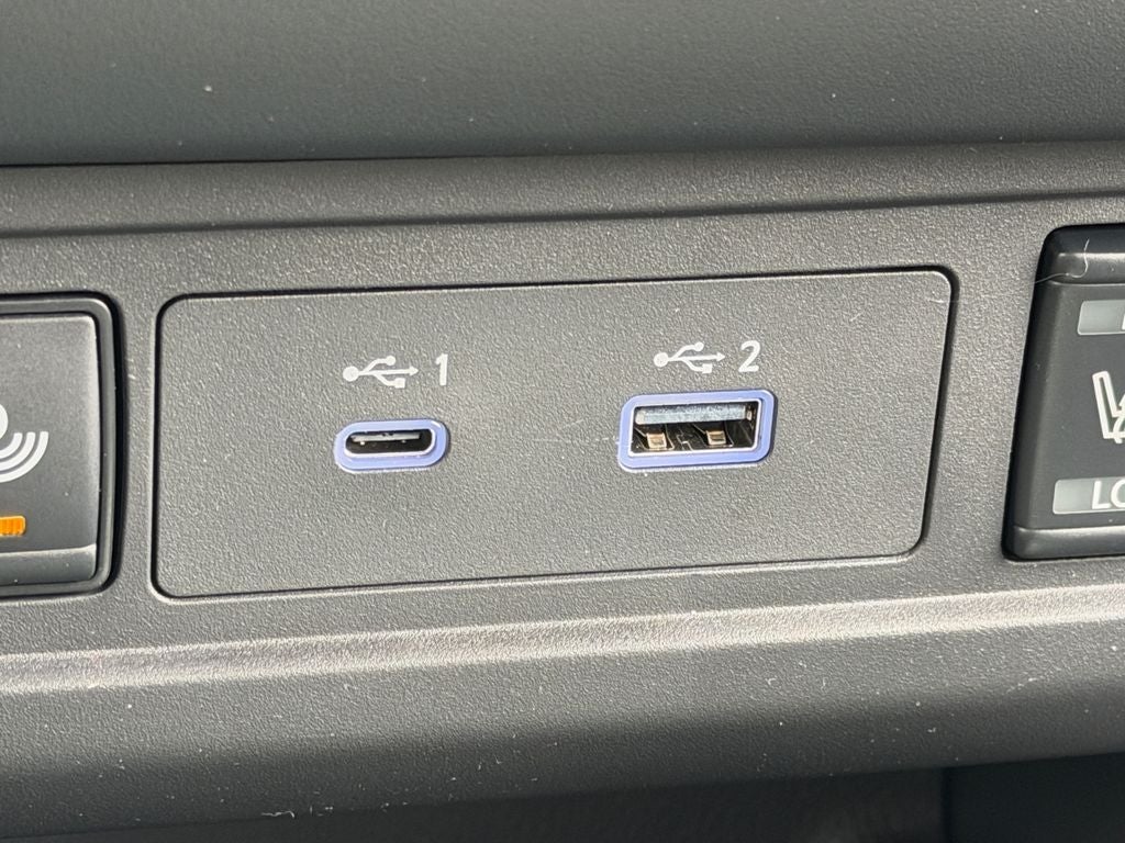 2026 Nissan Frontier SV / Dark Armor Package