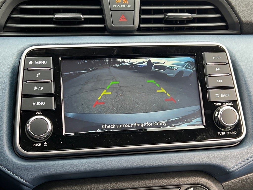 2025 Nissan Versa 1.6 SV