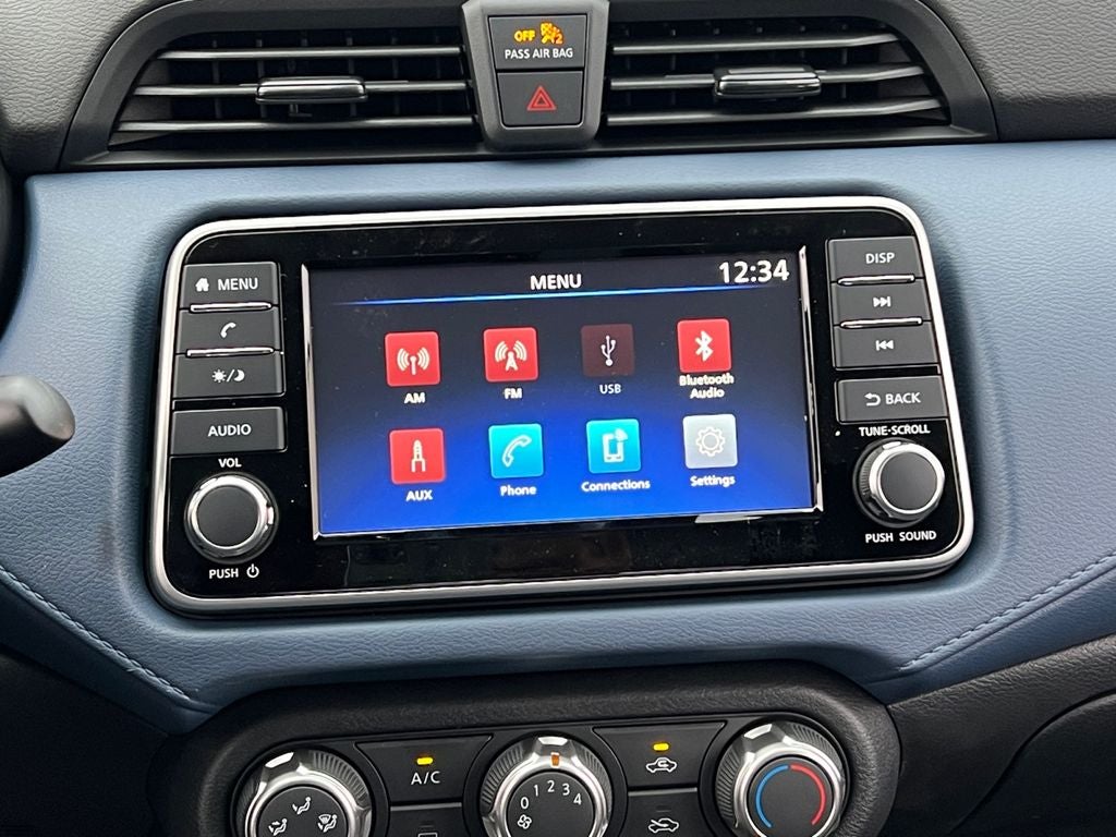 2025 Nissan Versa 1.6 SV