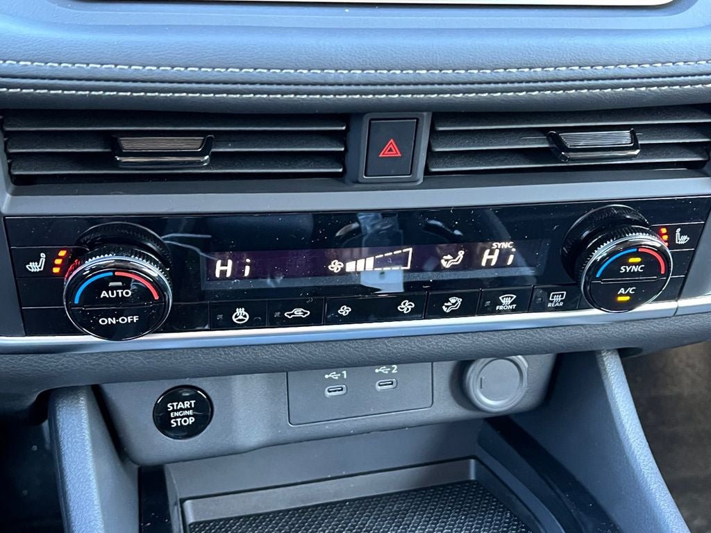 2026 Nissan Rogue SV