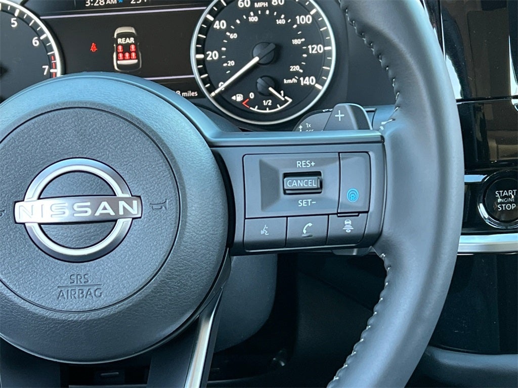 2025 Nissan Pathfinder SV / Premium Package