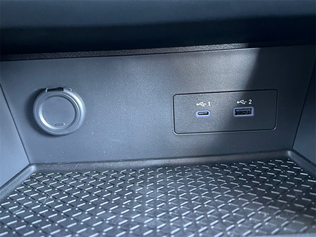 2025 Nissan Pathfinder SV / Premium Package