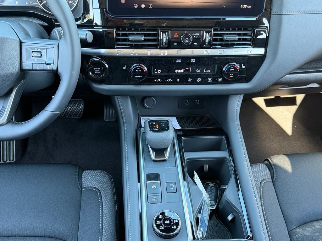 2026 Nissan Pathfinder SV
