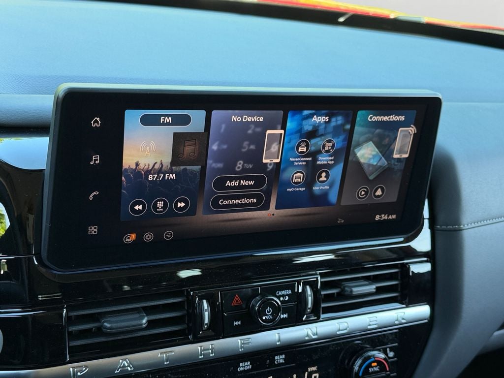 2026 Nissan Pathfinder SV