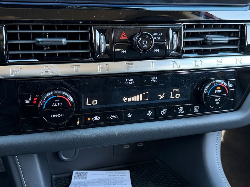2026 Nissan Pathfinder SV