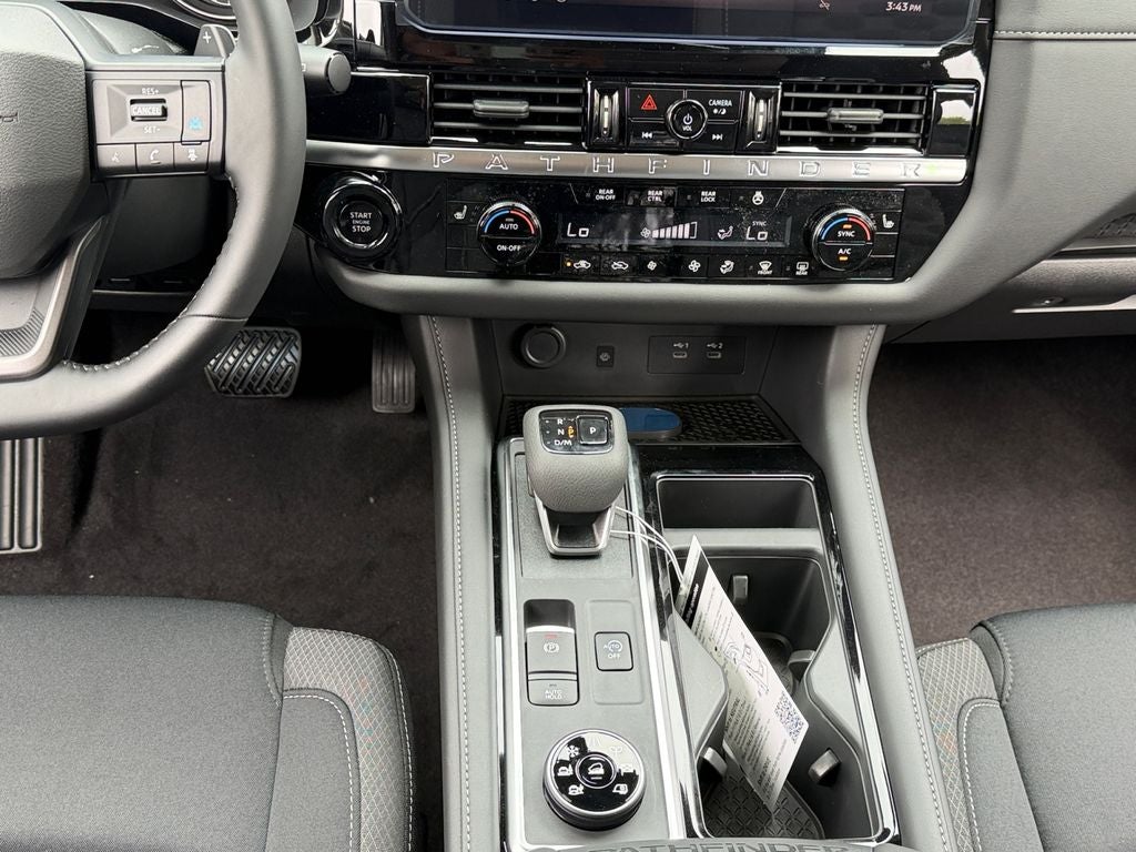 2026 Nissan Pathfinder SV