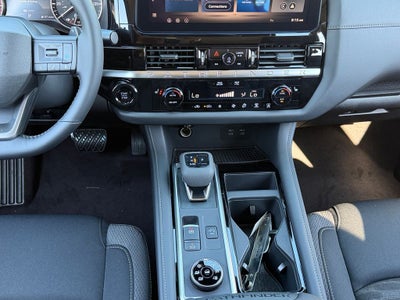 2026 Nissan Pathfinder SV
