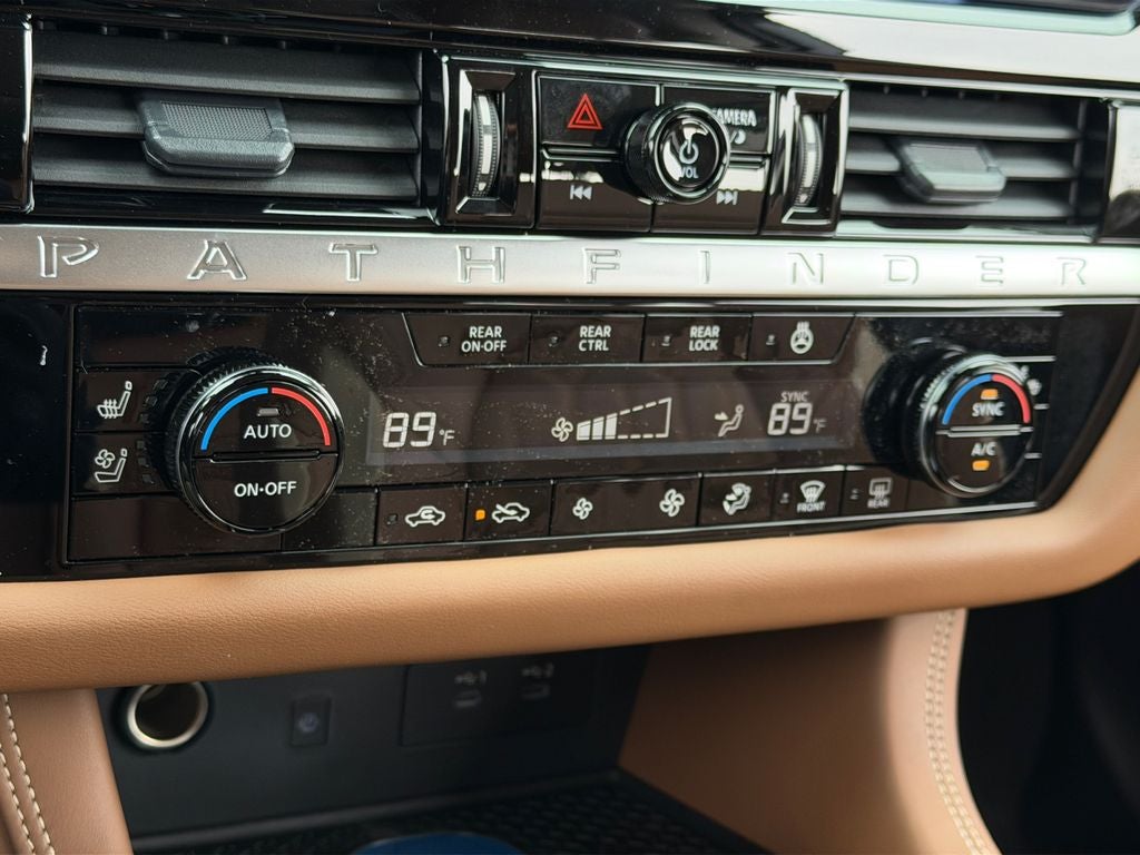 2026 Nissan Pathfinder Platinum