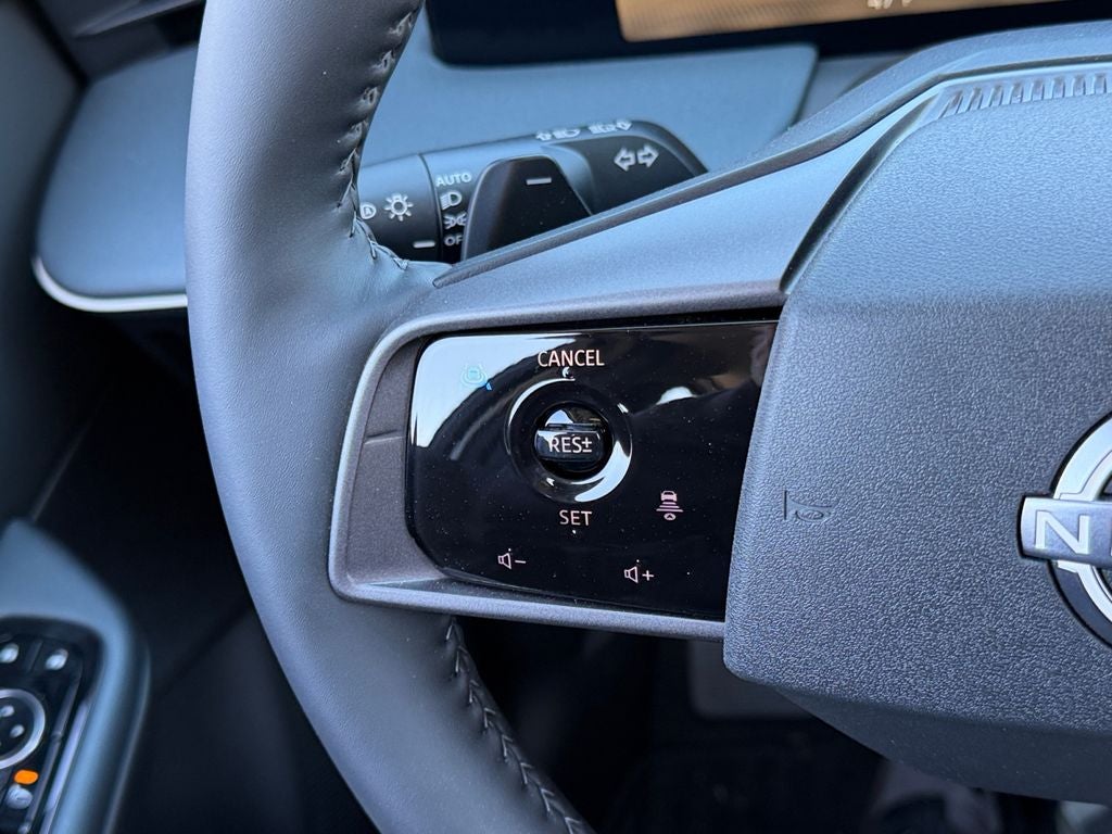 2026 Nissan Leaf PLATINUM+