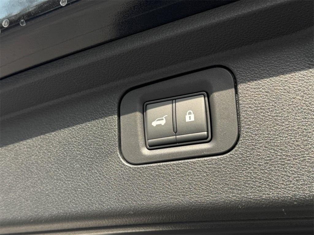 2025 Nissan Armada SL