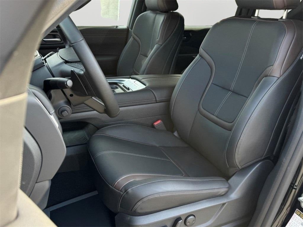 2025 Nissan Armada SL