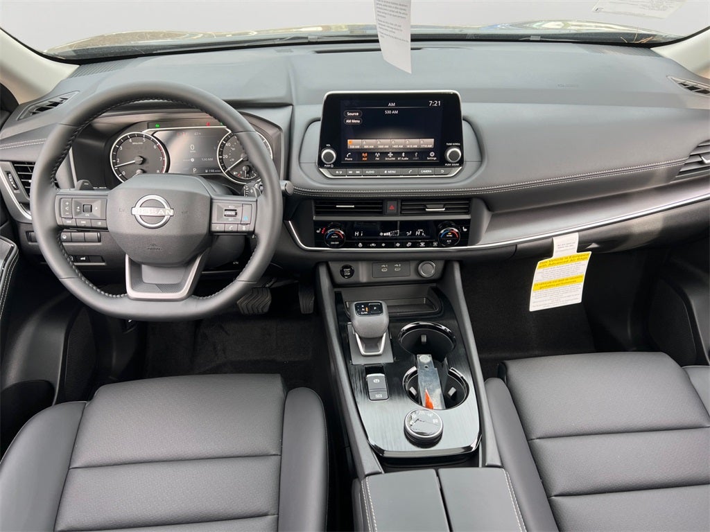 2026 Nissan Rogue SV / Premium Package / Cold Weather Package