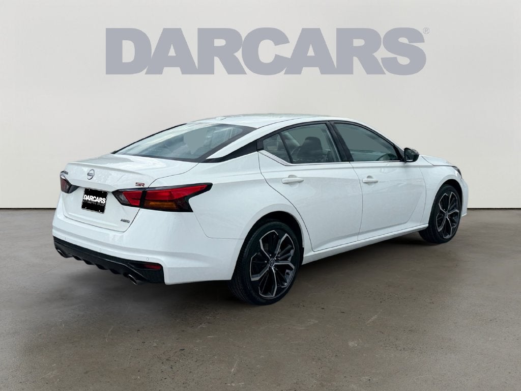 2025 Nissan Altima 2.5 SR