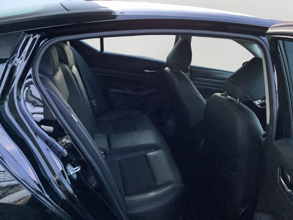 2022 Nissan Altima 2.5 SR Low Miles