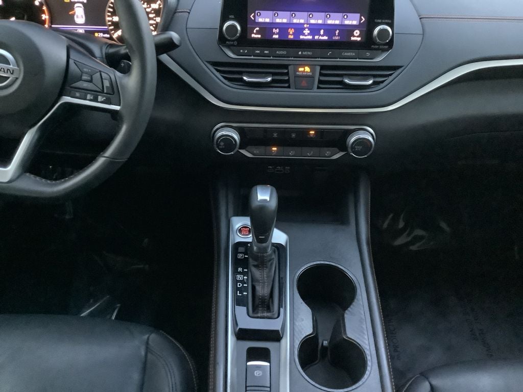 2022 Nissan Altima 2.5 SR Low Miles
