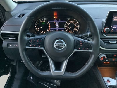 2022 Nissan Altima 2.5 SR Low Miles