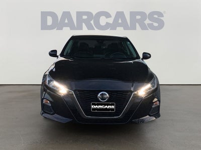 2022 Nissan Altima 2.5 SR Low Miles