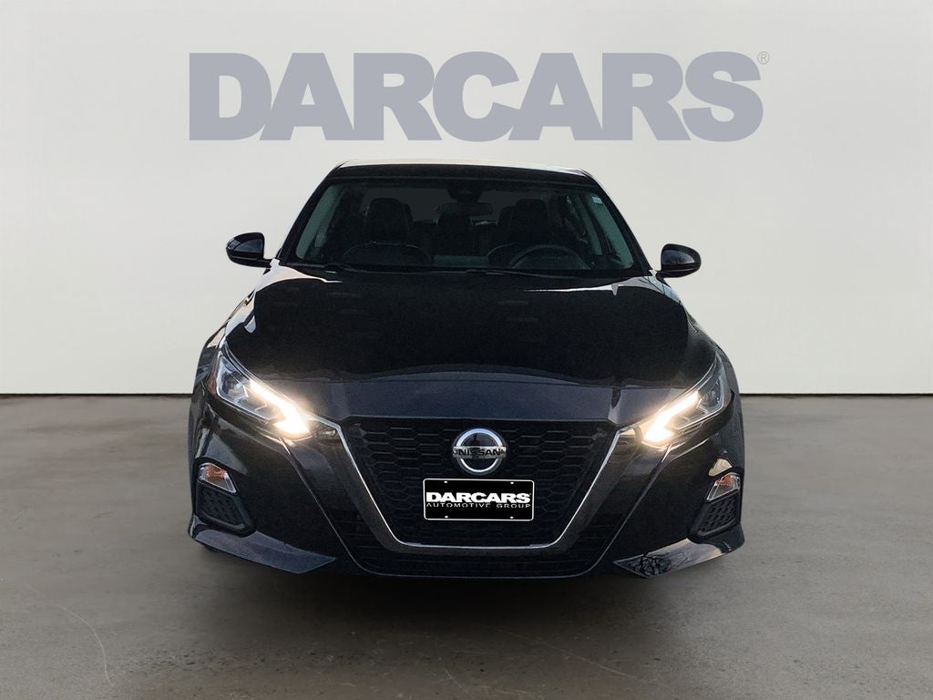 2022 Nissan Altima 2.5 SR Low Miles