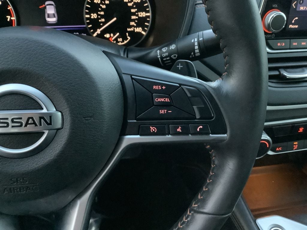 2022 Nissan Altima 2.5 SR Low Miles