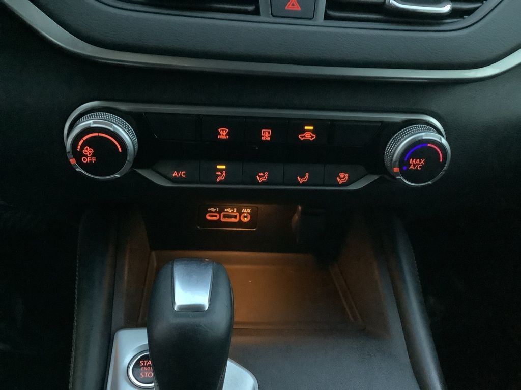 2022 Nissan Altima 2.5 SR Low Miles