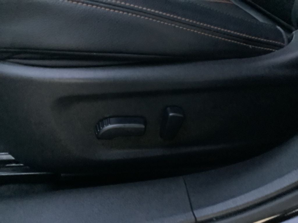 2022 Nissan Altima 2.5 SR Low Miles