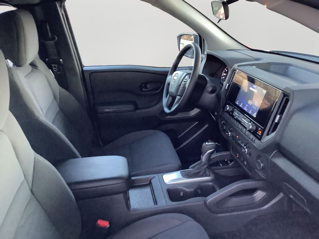 2025 Nissan Frontier S