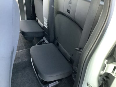 2025 Nissan Frontier S