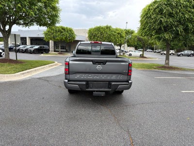 2022 Nissan Frontier SV