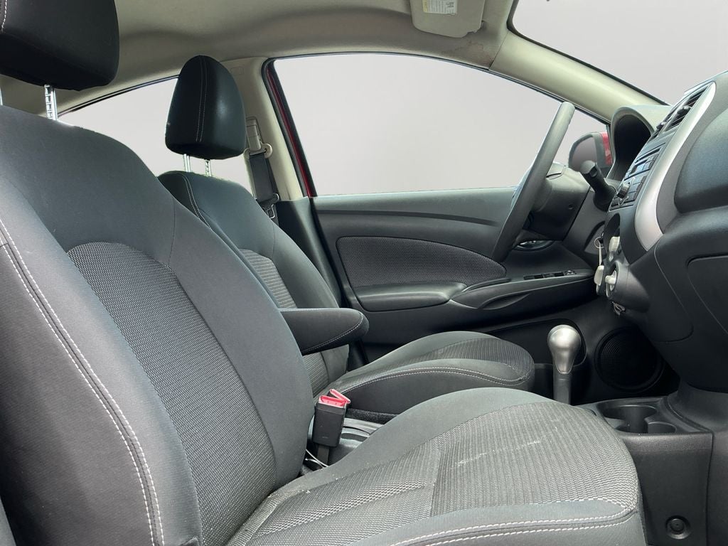 2014 Nissan Versa 1.6 SV