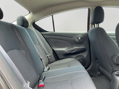 2014 Nissan Versa 1.6 SV