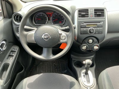 2014 Nissan Versa 1.6 SV