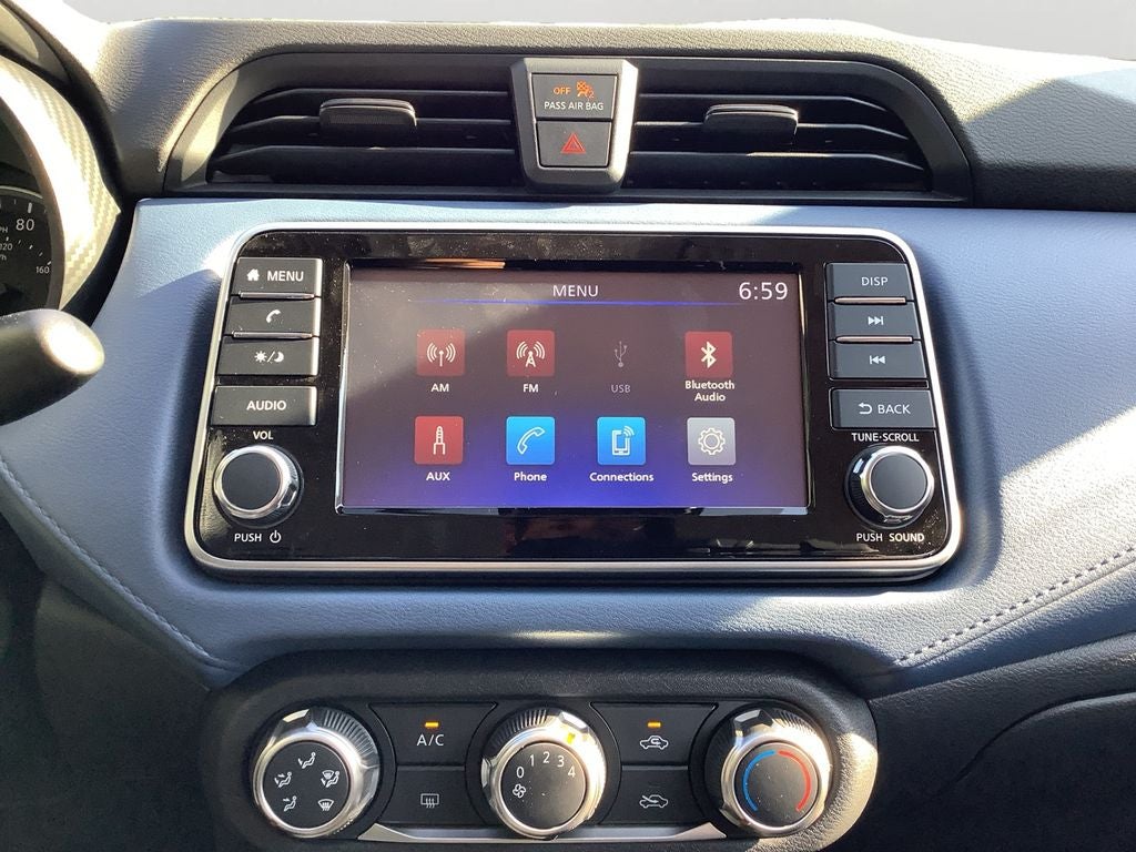 2025 Nissan Versa 1.6 SV