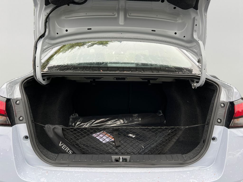 2025 Nissan Versa 1.6 SV EXTRA LOW MILEAGE