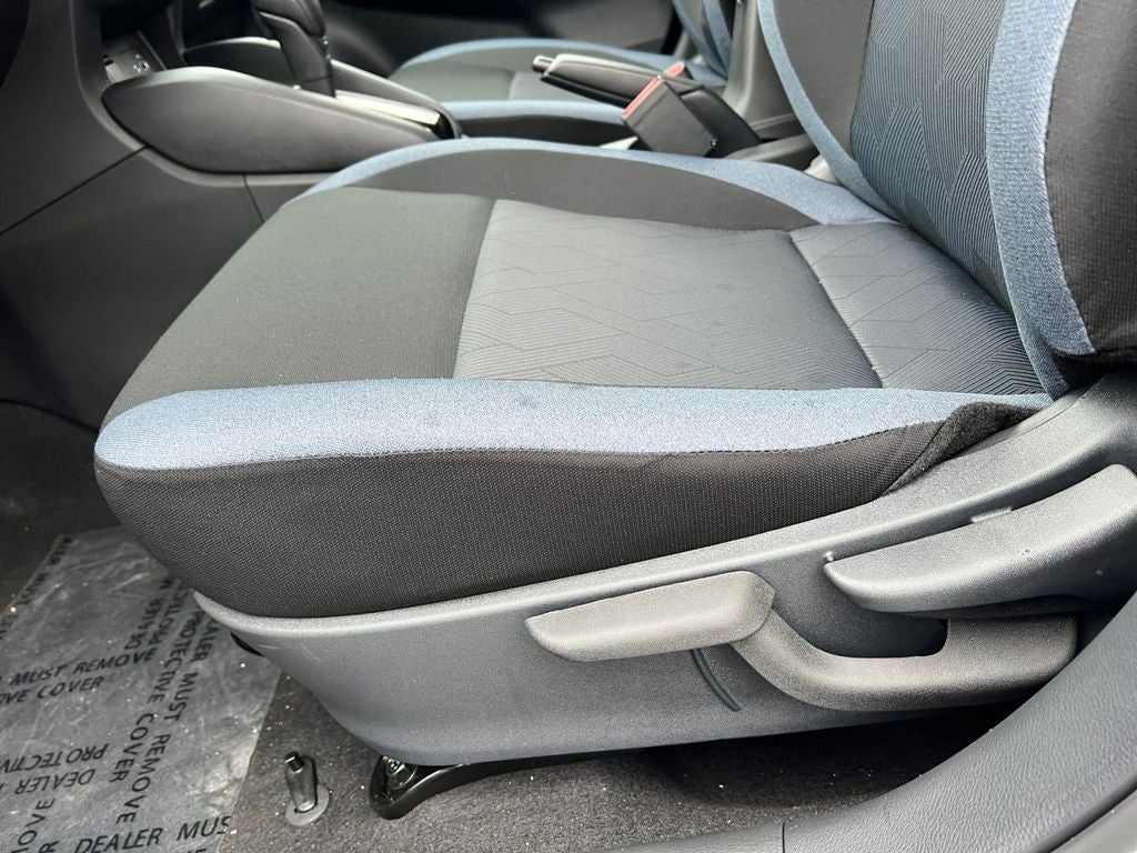 2025 Nissan Versa 1.6 SV EXTRA LOW MILEAGE