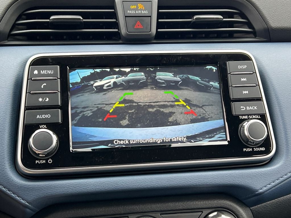 2025 Nissan Versa 1.6 SV EXTRA LOW MILEAGE