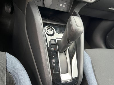 2025 Nissan Versa 1.6 SV EXTRA LOW MILEAGE