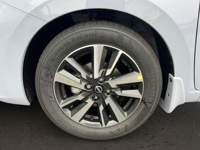 2025 Nissan Versa 1.6 SV EXTRA LOW MILEAGE