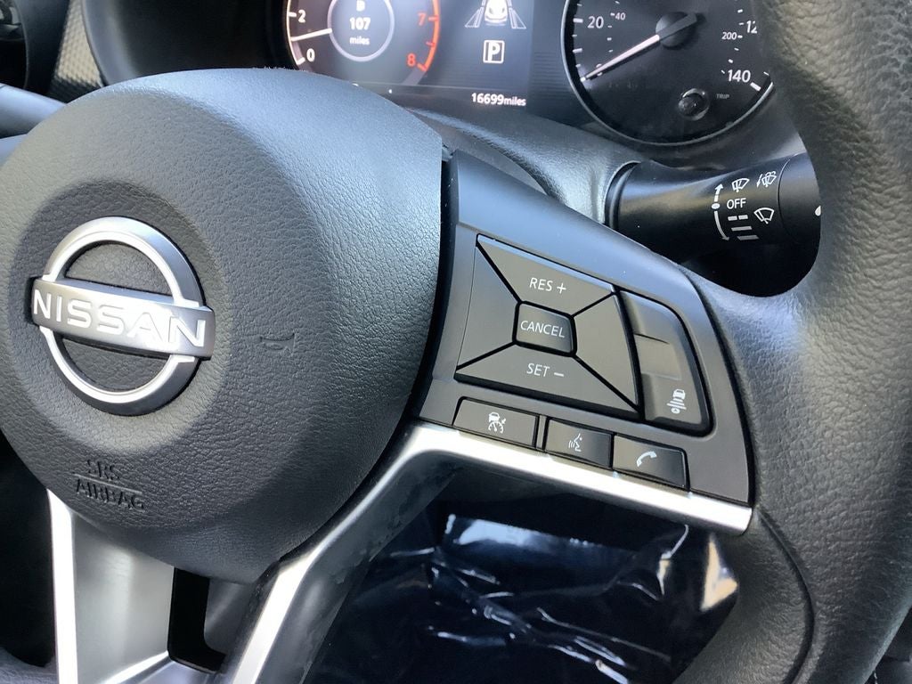 2023 Nissan Kicks SV Low Mileage