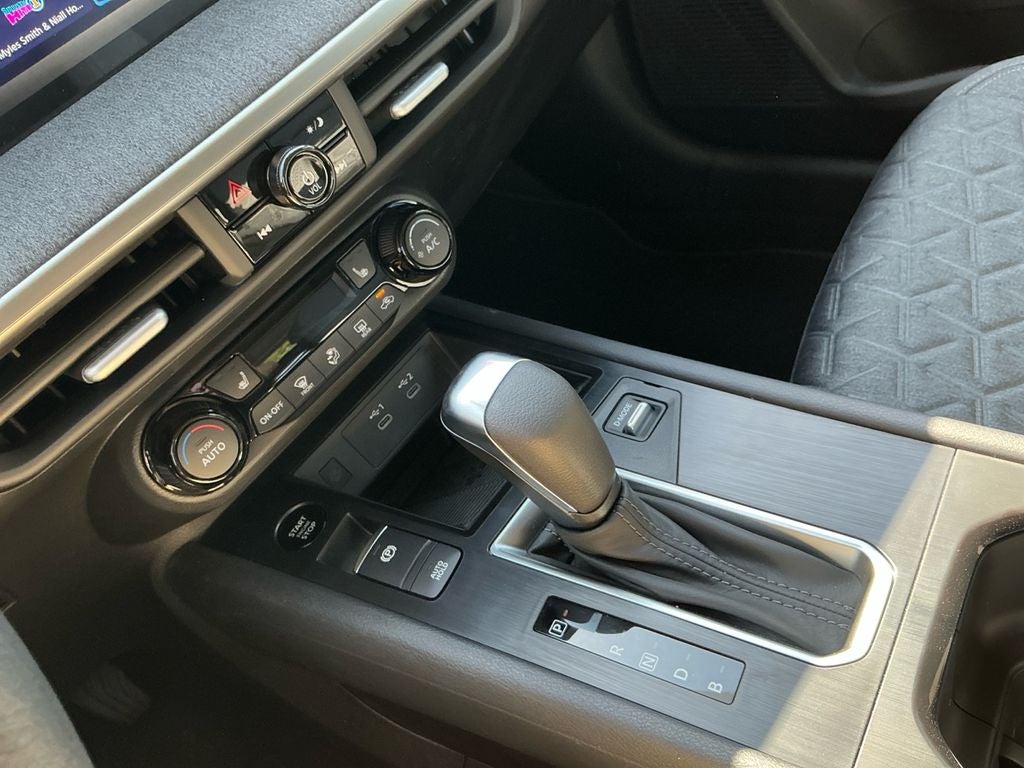 2027 Nissan Kicks SV