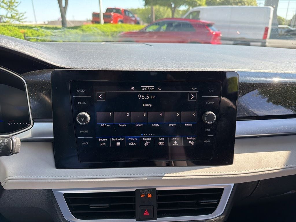 2025 Volkswagen Taos 1.5T SE