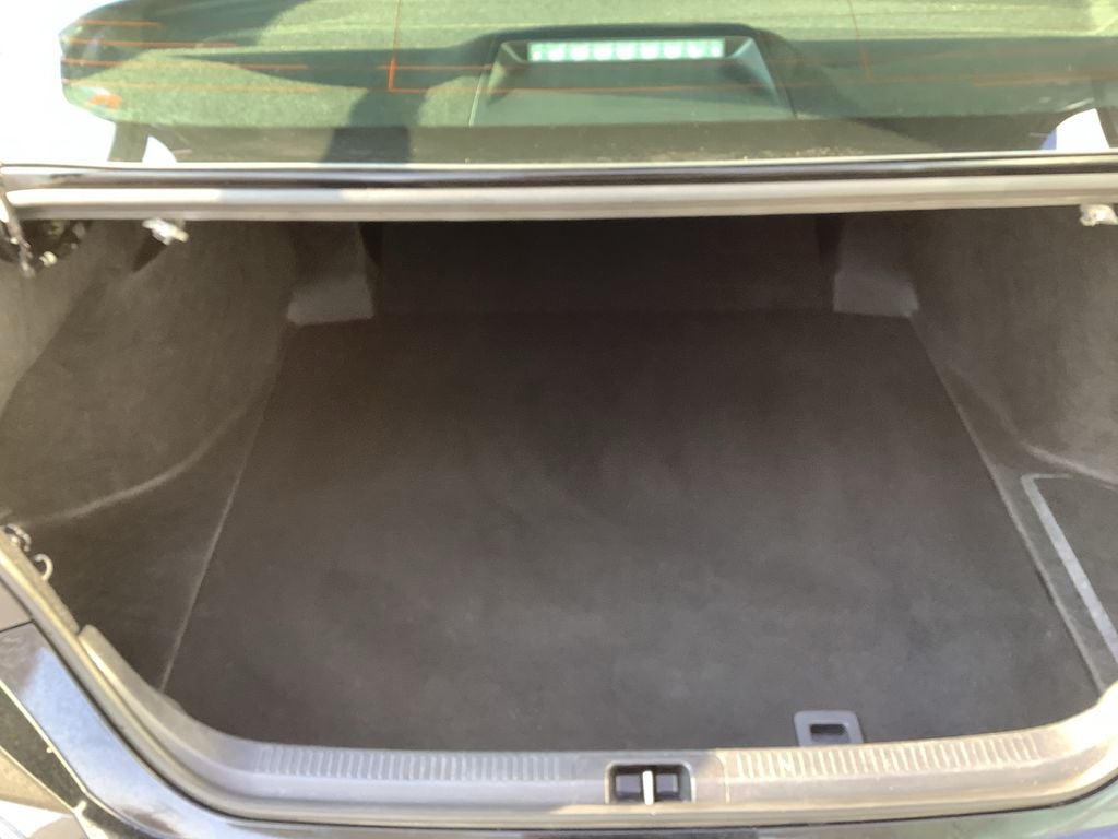 2025 Toyota Camry SE Hybrid