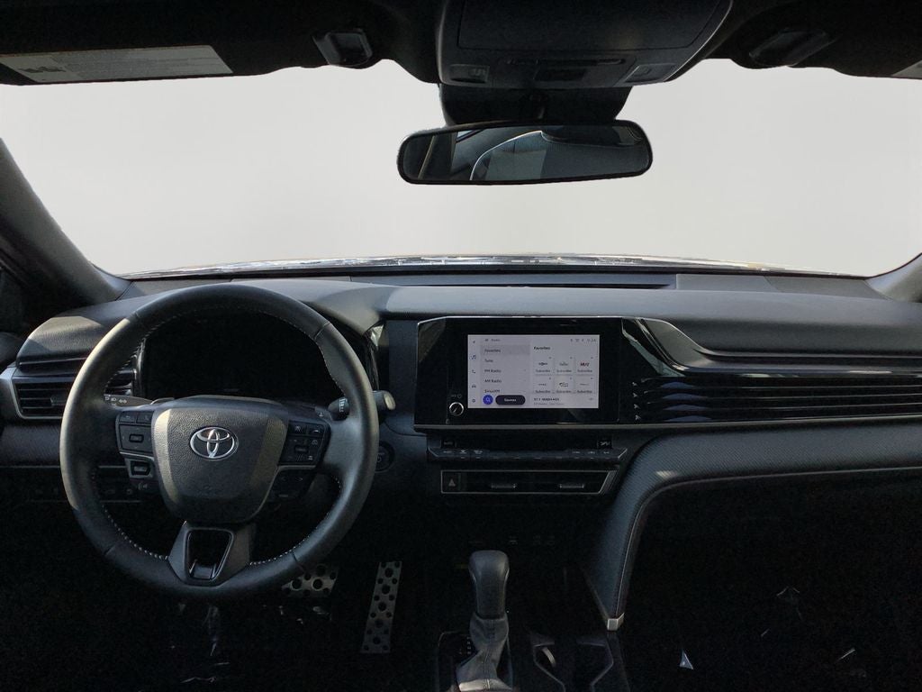 2025 Toyota Camry SE Hybrid