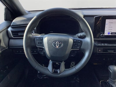 2025 Toyota Camry SE Hybrid