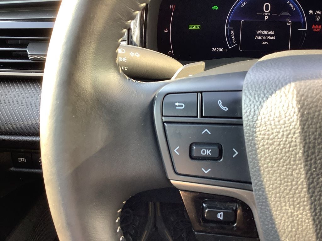 2025 Toyota Camry SE Hybrid