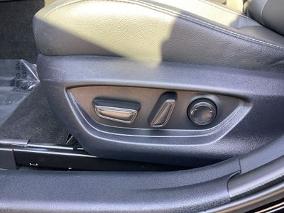 2025 Toyota Camry SE Hybrid