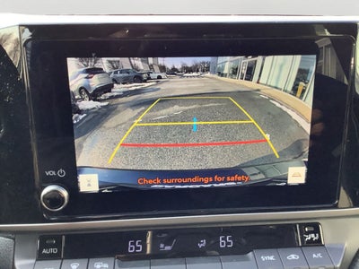 2025 Toyota Camry SE Hybrid