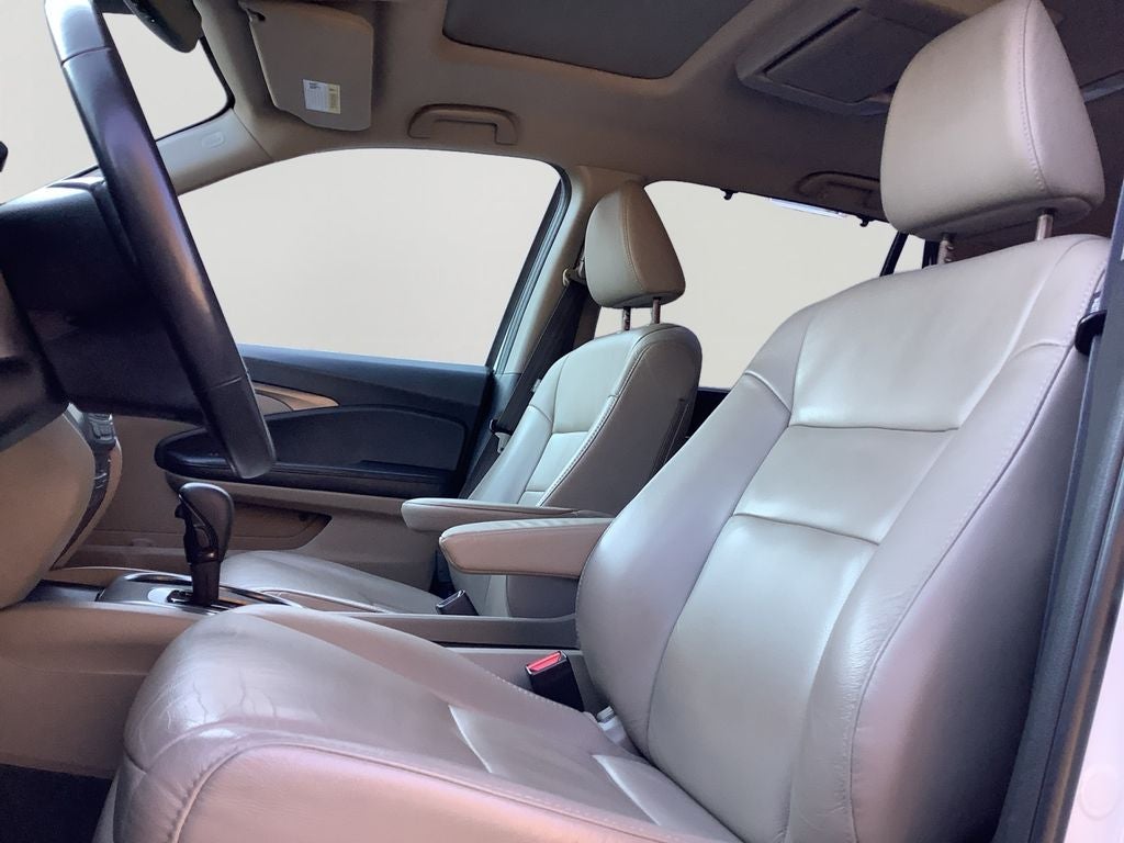 2020 Honda Pilot EX-L w/Navigation and Rear Entertainment System