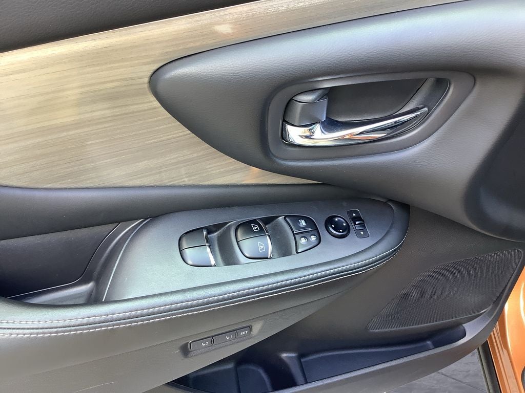 2016 Nissan Murano SL Garage Kept Showroom Car
