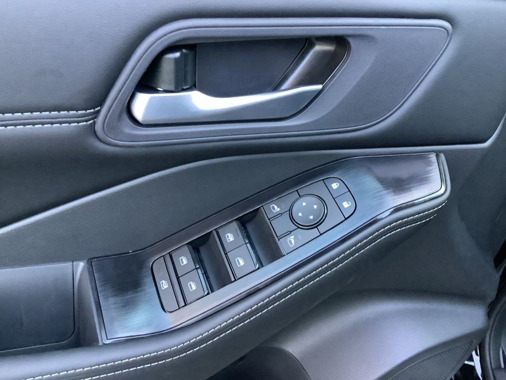 2026 Nissan Rogue SV DARK ARMOR AWD