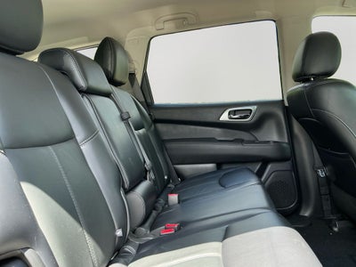 2018 Nissan Pathfinder SL NICE LOW MILES